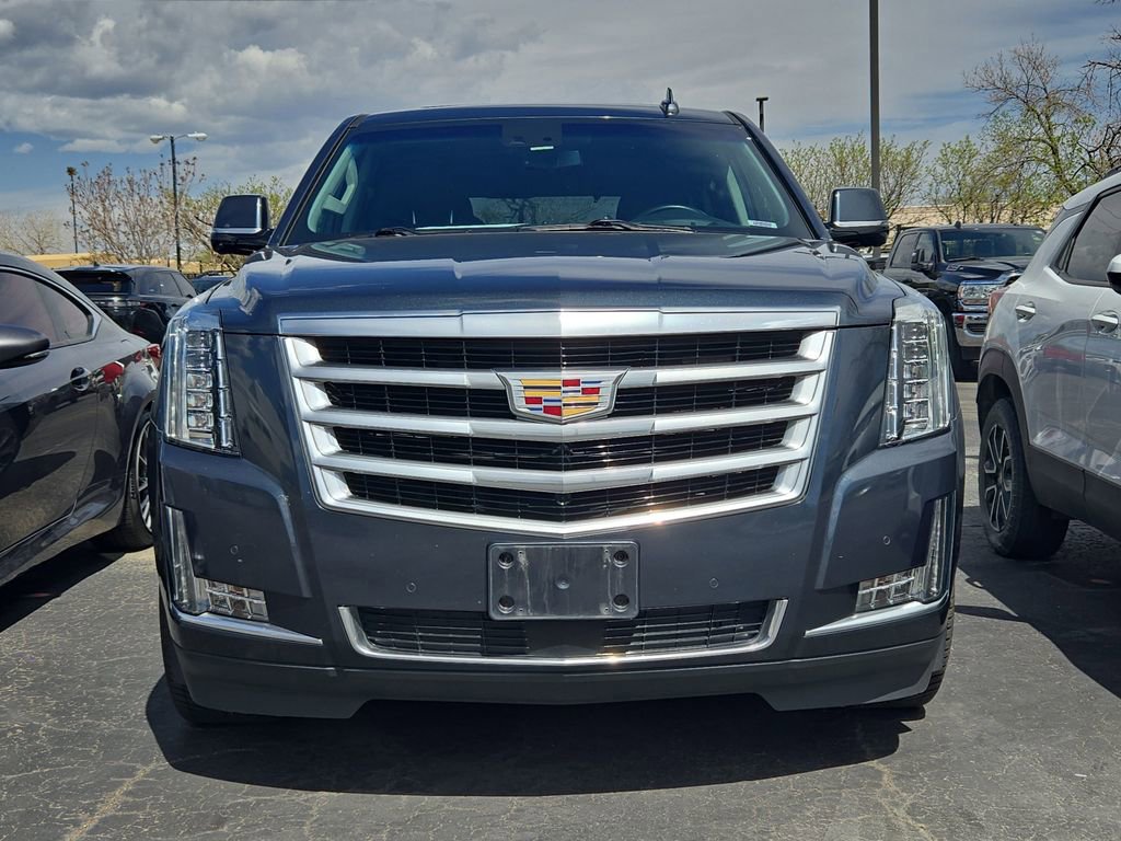 Used 2019 Cadillac Escalade Premium Luxury image 2