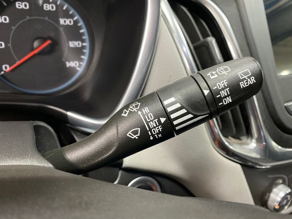 Used 2019 Chevrolet Equinox LS w/ LS Convenience Package AWD/4WD image 35