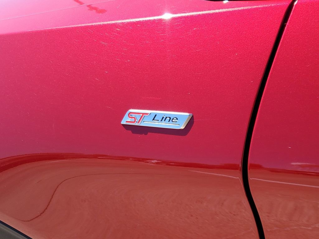 Used 2025 Ford Explorer ST-Line w/ ST-Line Street Pack image 9