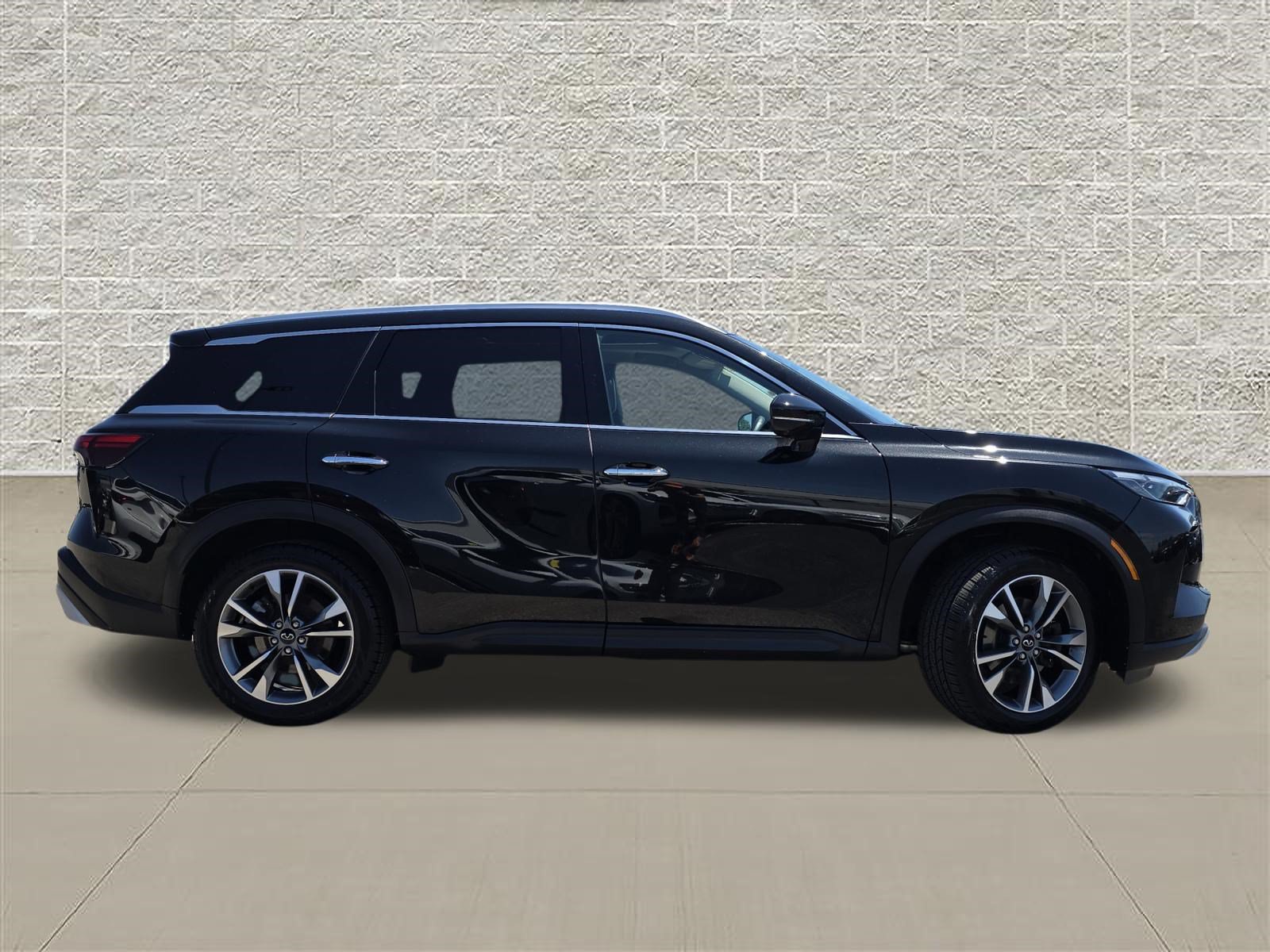 Used 2023 INFINITI QX60 Luxe AWD/4WD image 8
