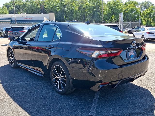 Certified 2023 Toyota Camry SE FWD image 3