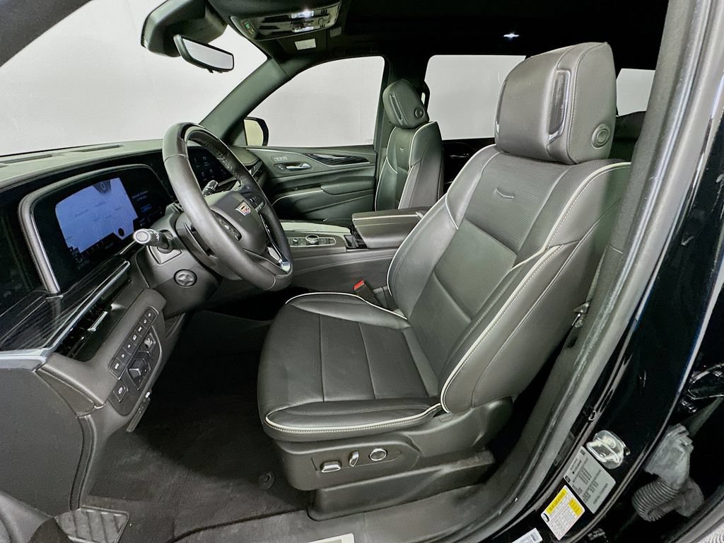 Used 2021 Cadillac Escalade Sport w/ Driver Assist Tech Package AWD/4WD image 21