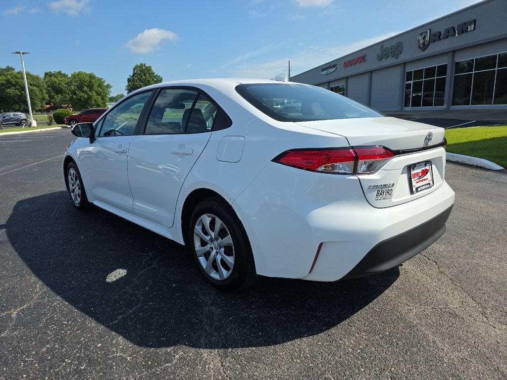 Used 2026 Toyota Corolla LE FWD image 8