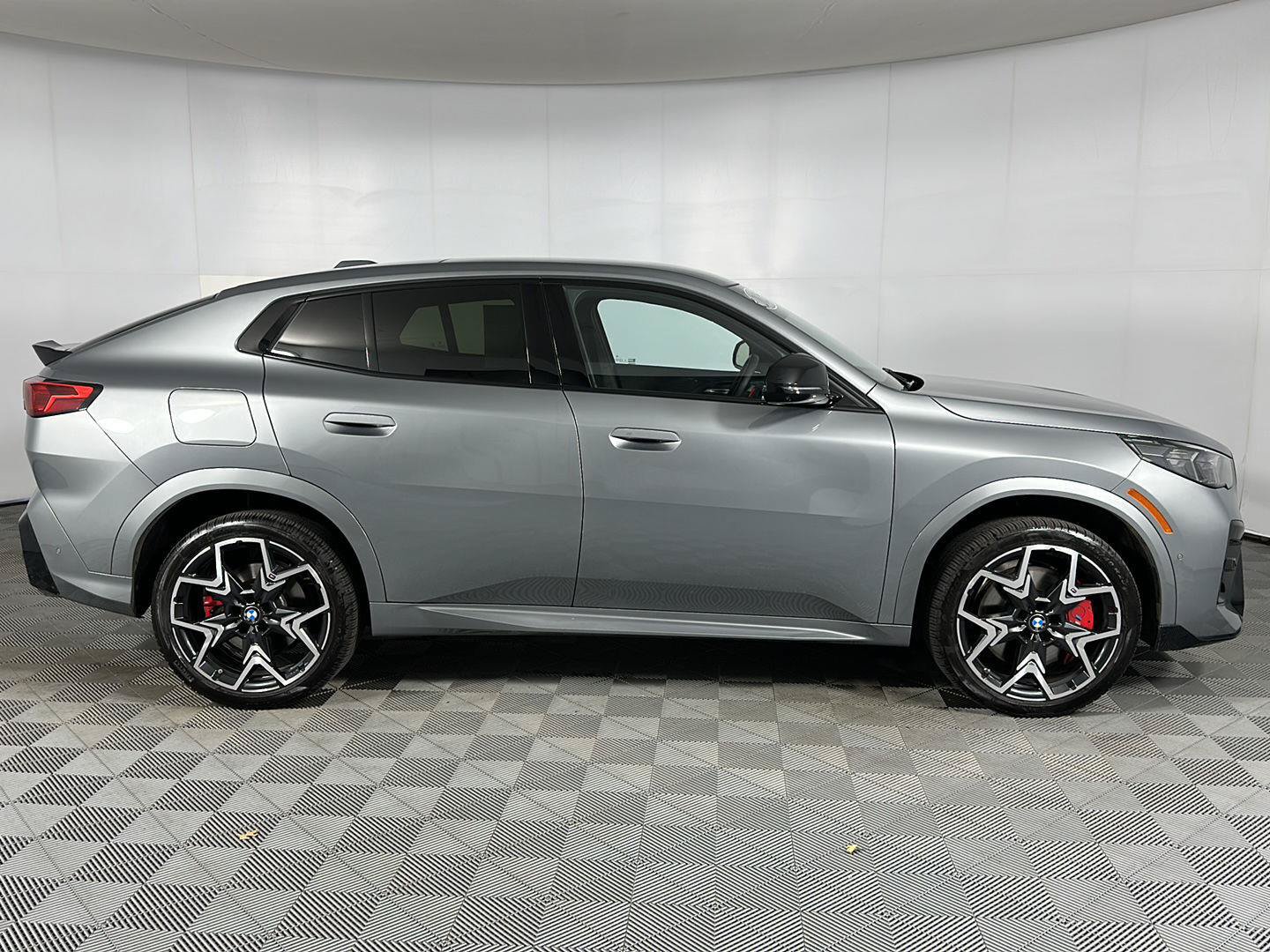 Used 2025 BMW X2 M35i w/ Premium Package AWD/4WD image 27