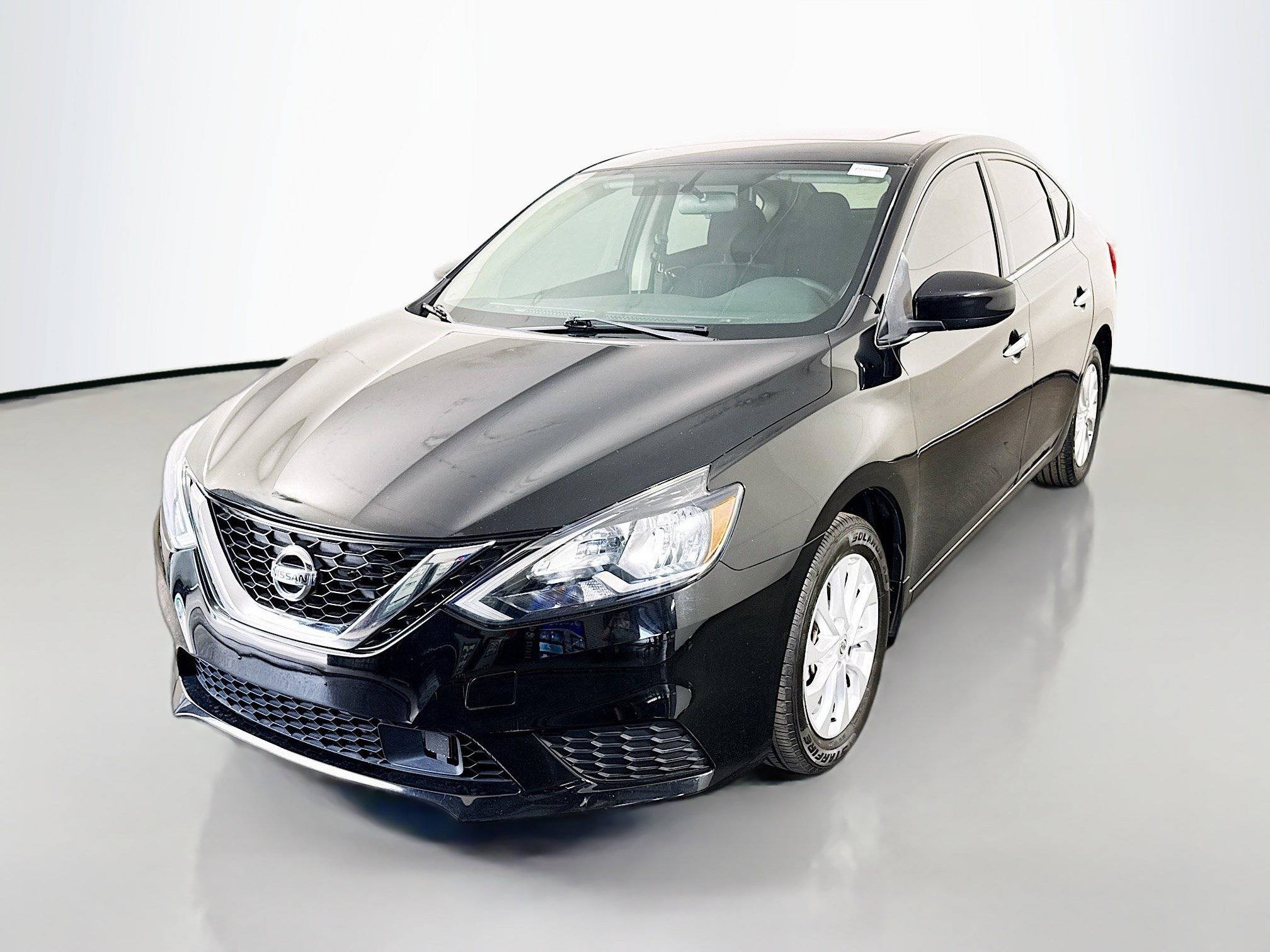 Used 2018 Nissan Sentra SV w/ Premium Package (P01) image 4
