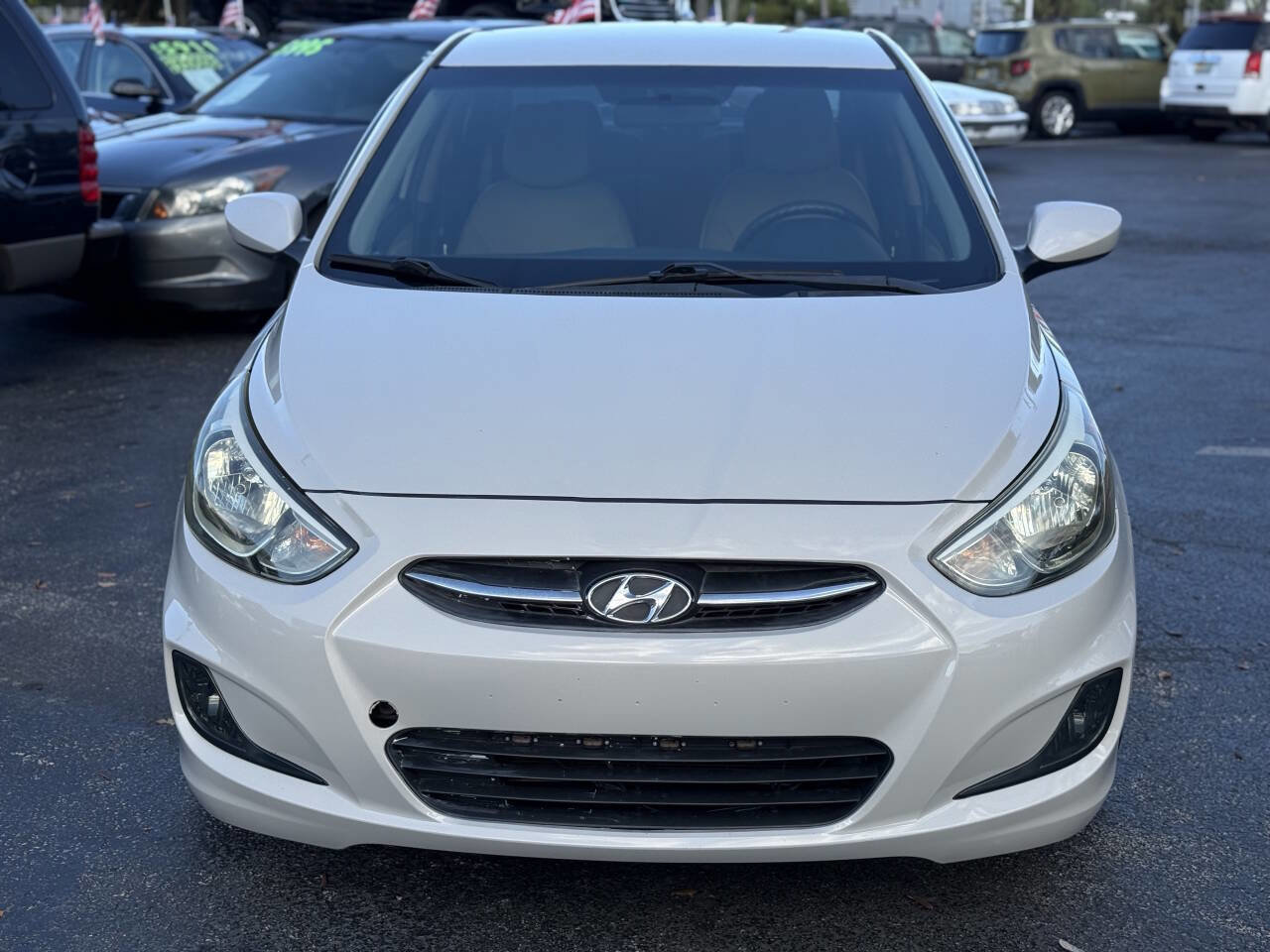 Used 2015 Hyundai Accent GLS image 11