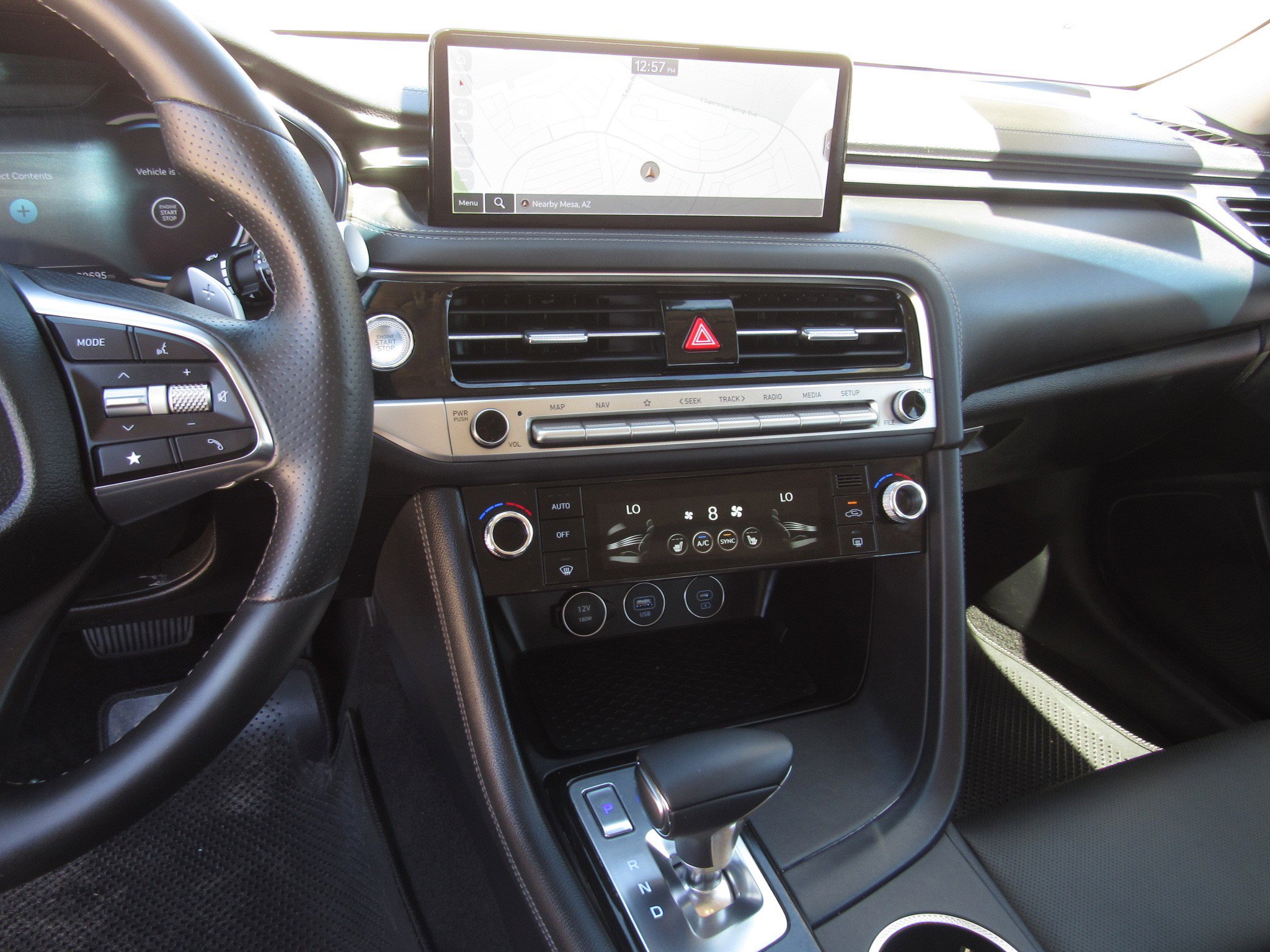 Used 2025 Genesis G70 2.5T image 16