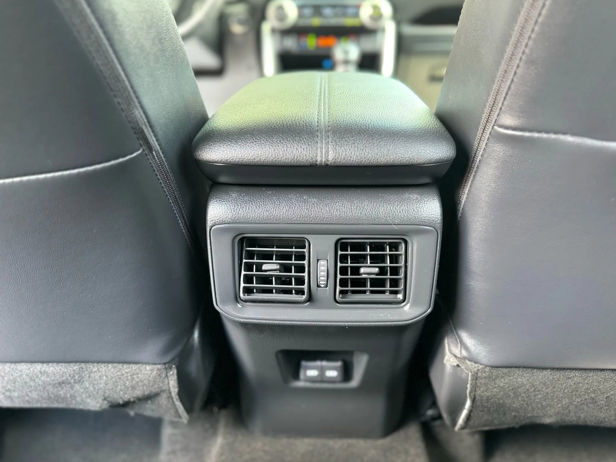 Used 2023 Toyota RAV4 Limited image 14