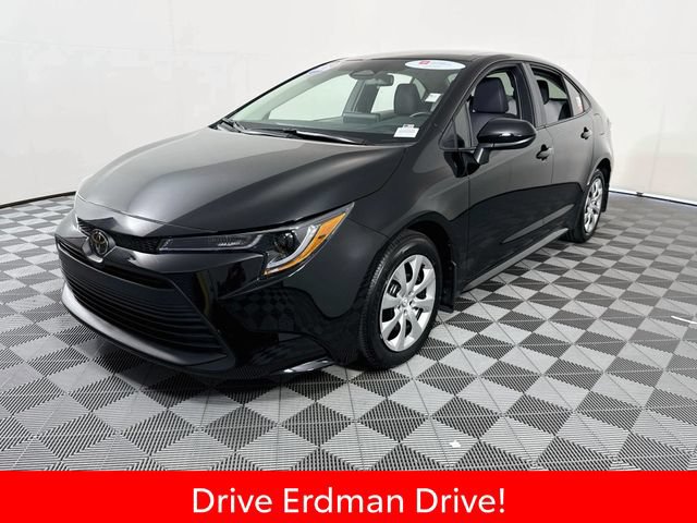 Certified 2026 Toyota Corolla LE FWD image 3