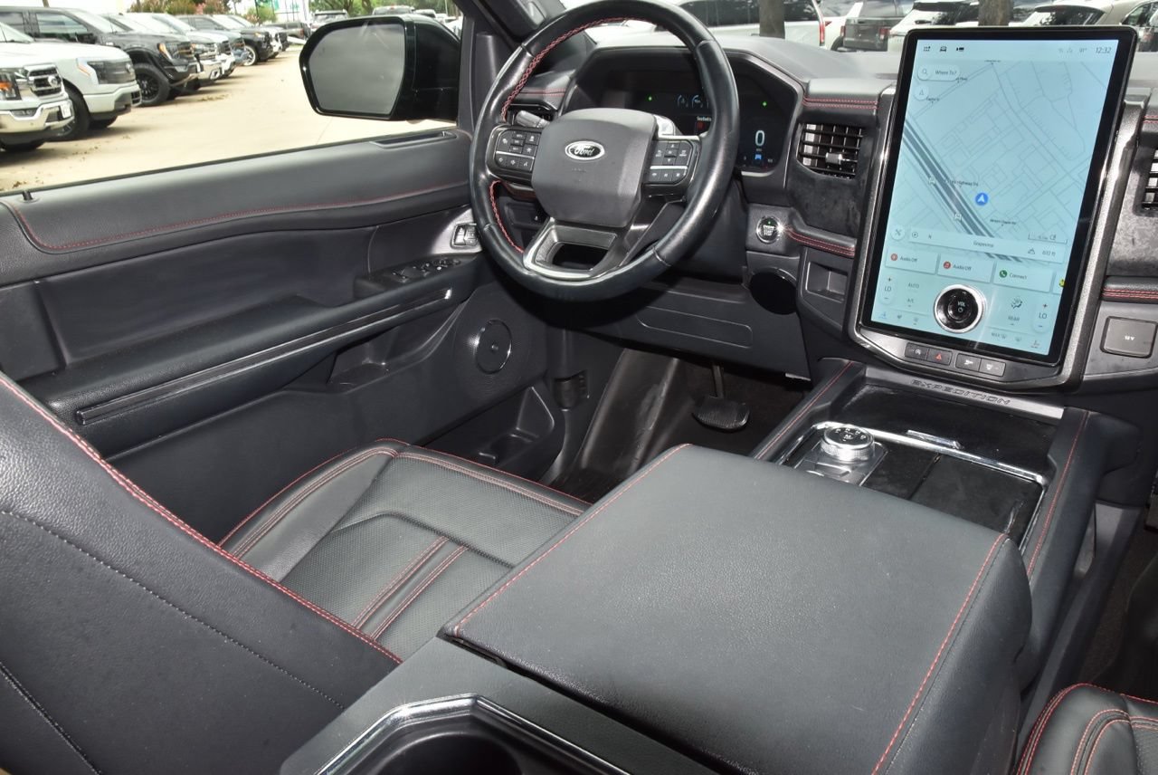 Used 2022 Ford Expedition Max Limited AWD/4WD image 16