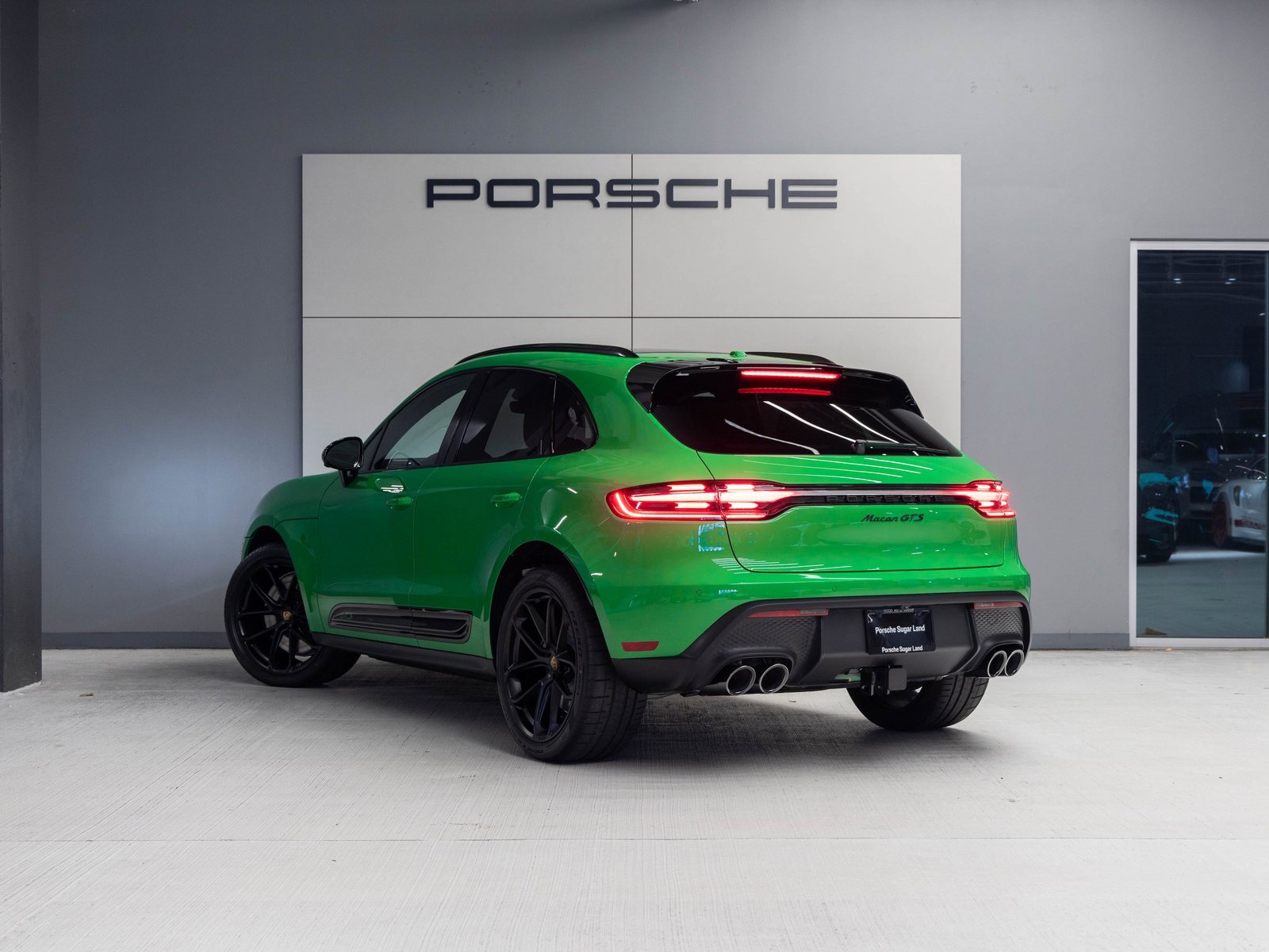 New 2026 Porsche Macan GTS image 3