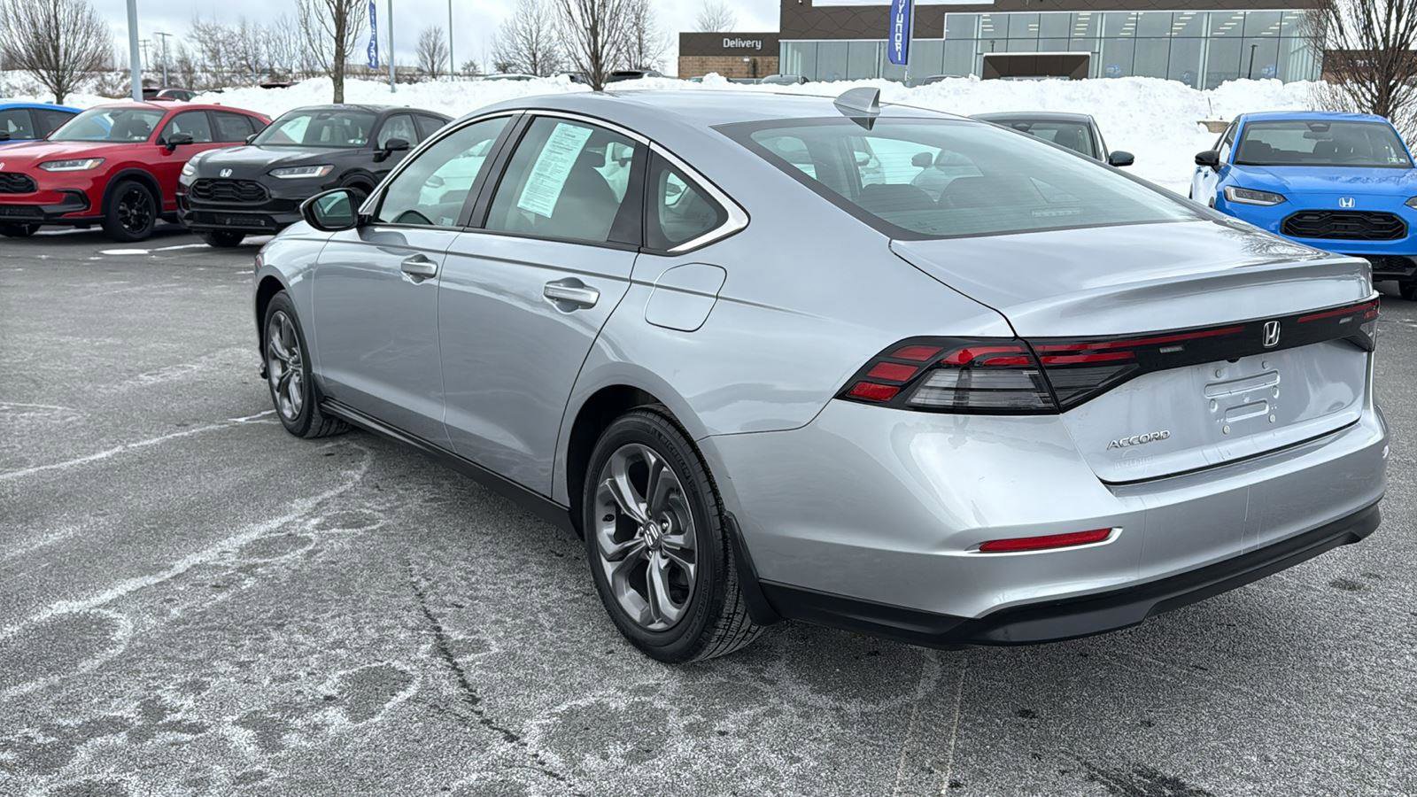 Used 2023 Honda Accord EX image 10