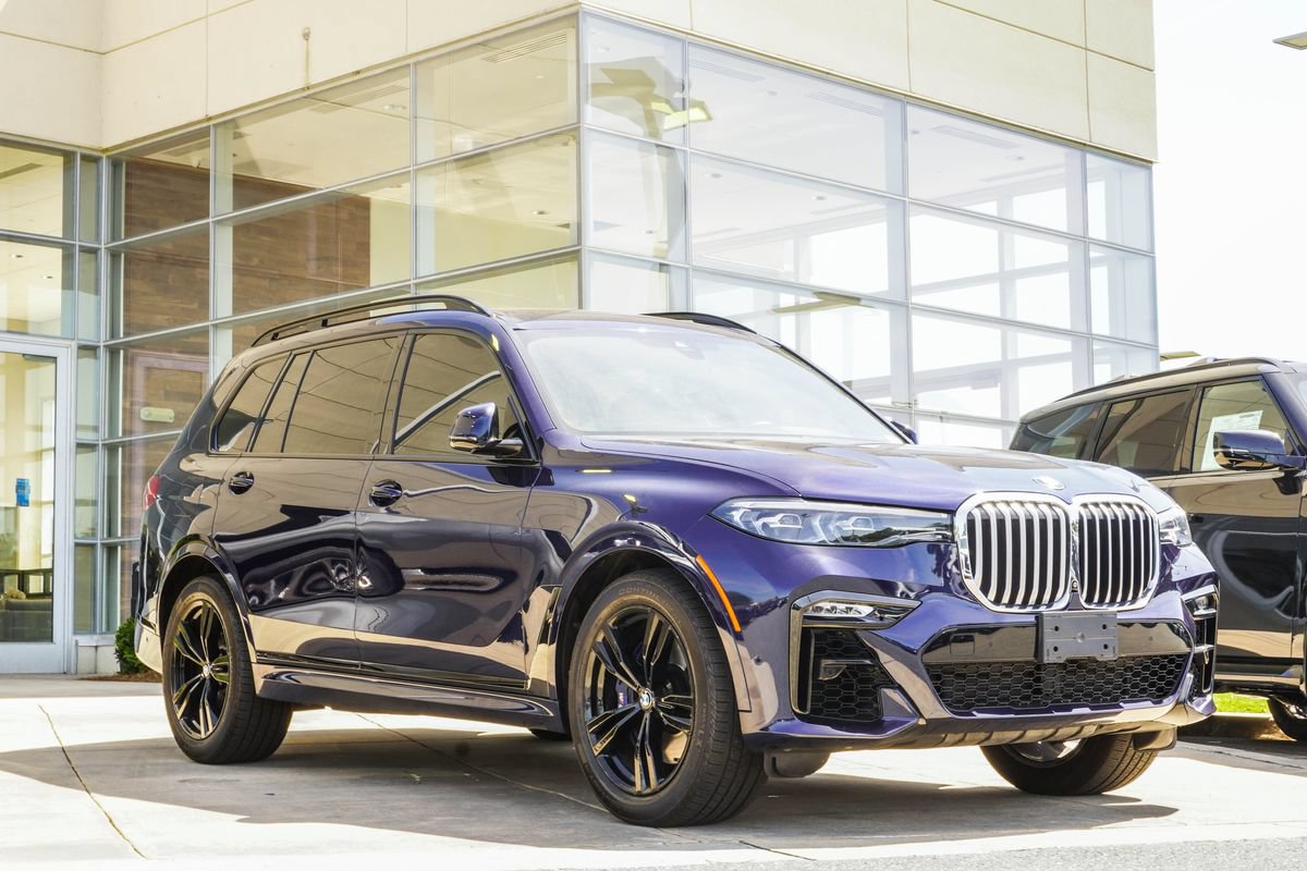 Used 2020 BMW X7 xDrive40i w/ M Sport Package AWD/4WD image 4