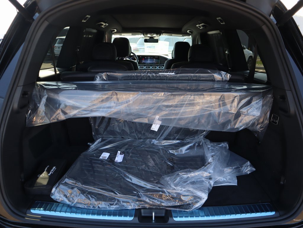 New 2026 Mercedes-Benz GLS 450 4MATIC image 11