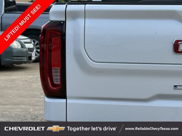 Used 2023 GMC Sierra 1500 Denali AWD/4WD image 9