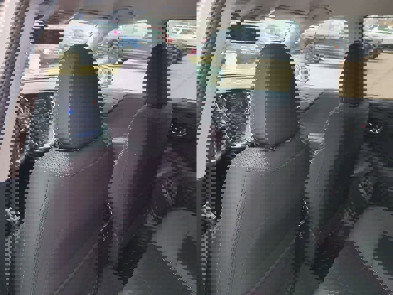 Used 2023 Subaru Outback Premium image 17