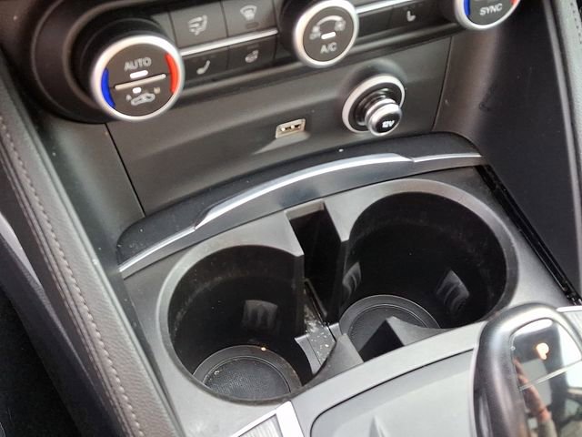 Used 2019 Alfa Romeo Stelvio Sprint w/ Nero Edizione image 30