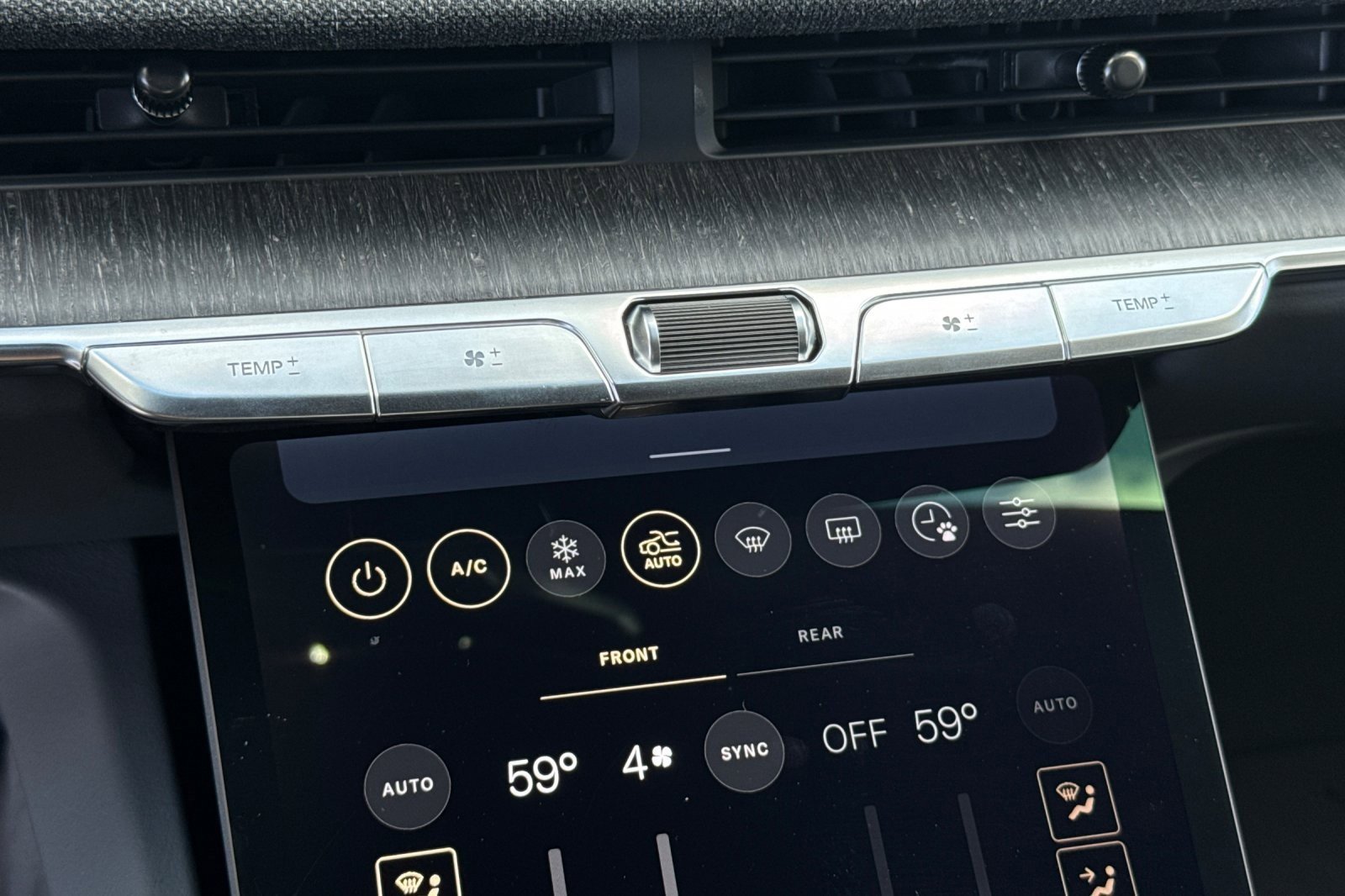 Used 2024 Lucid Air Touring image 19