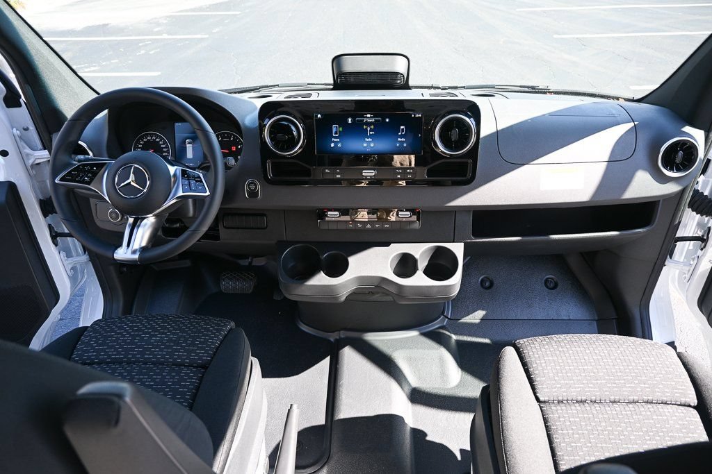 Used 2026 Mercedes-Benz Sprinter 4500 image 19
