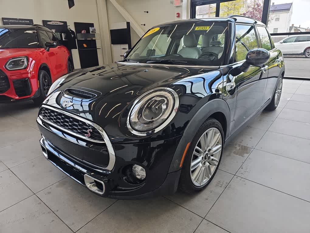 Used 2016 MINI Cooper S w/ Premium Package FWD image 1
