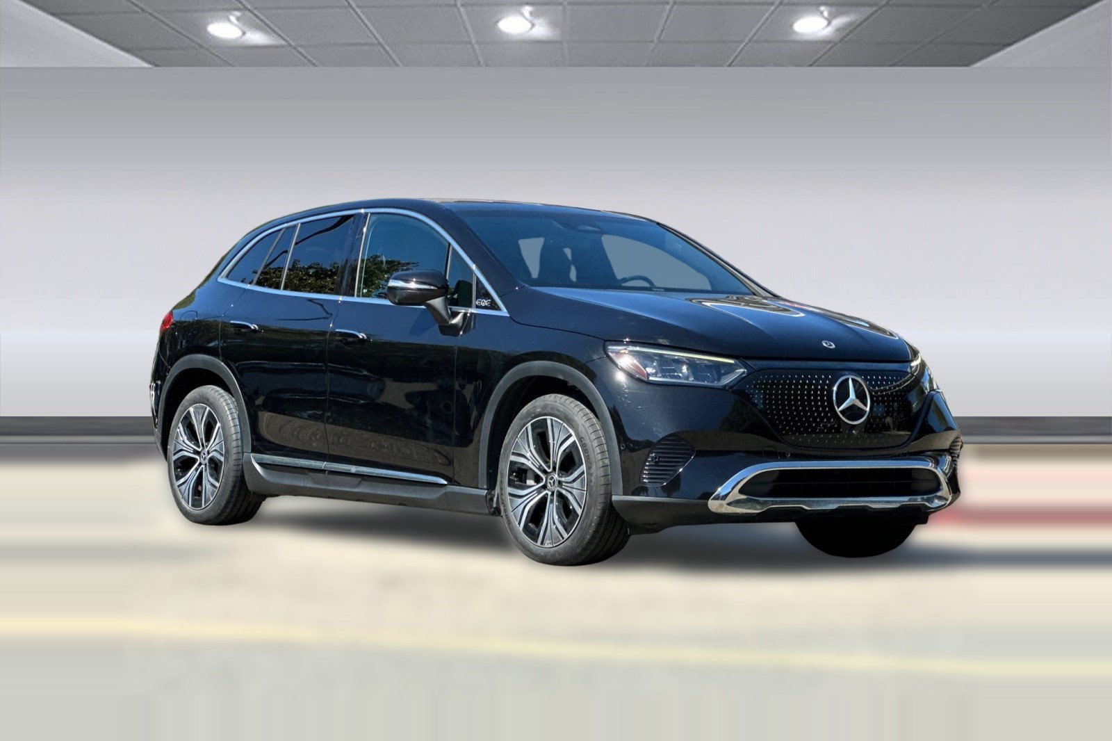 Used 2023 Mercedes-Benz EQE 350+ 4MATIC SUV image 6