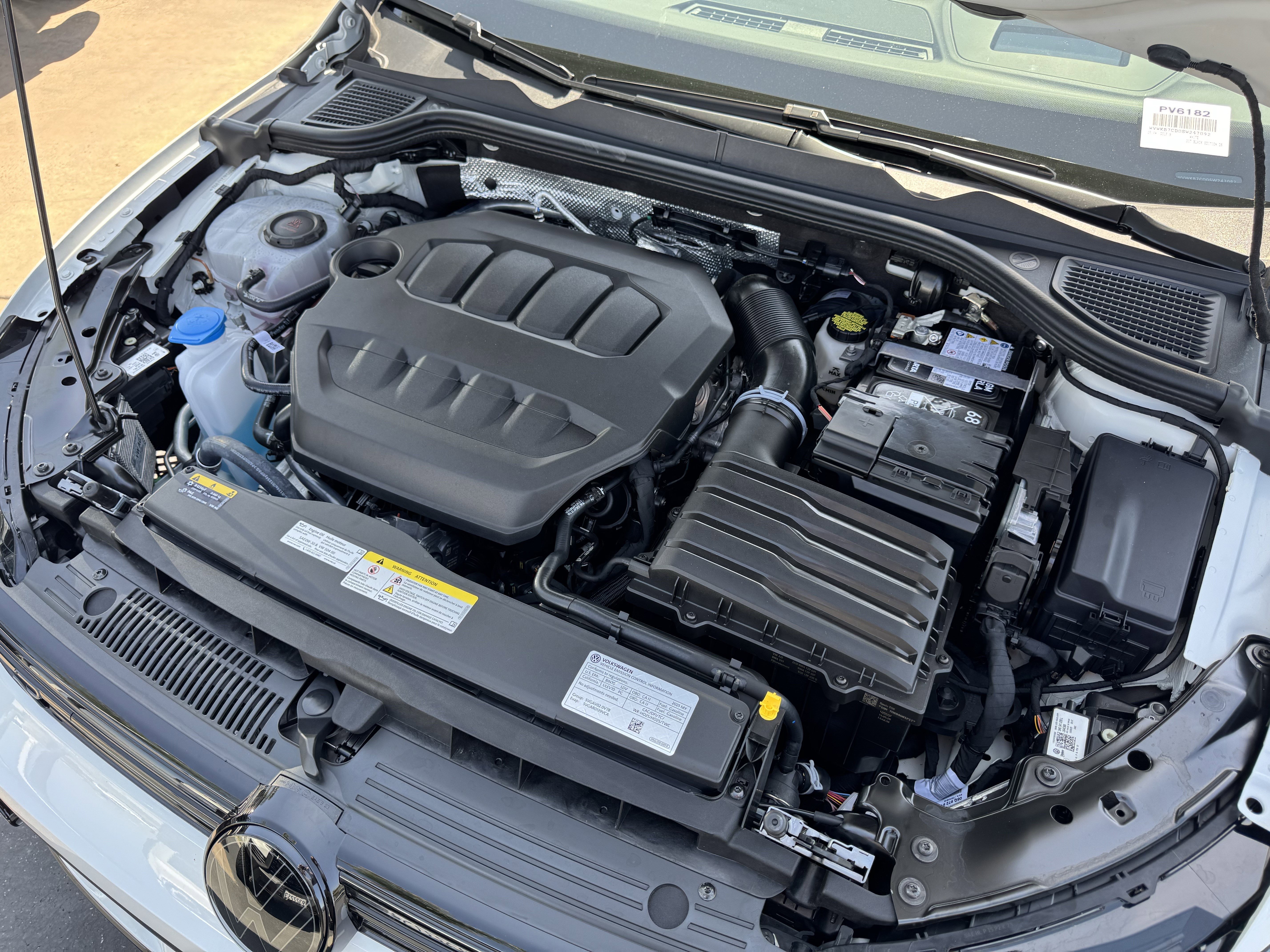 Certified 2025 Volkswagen Golf R Black Edition AWD/4WD image 40