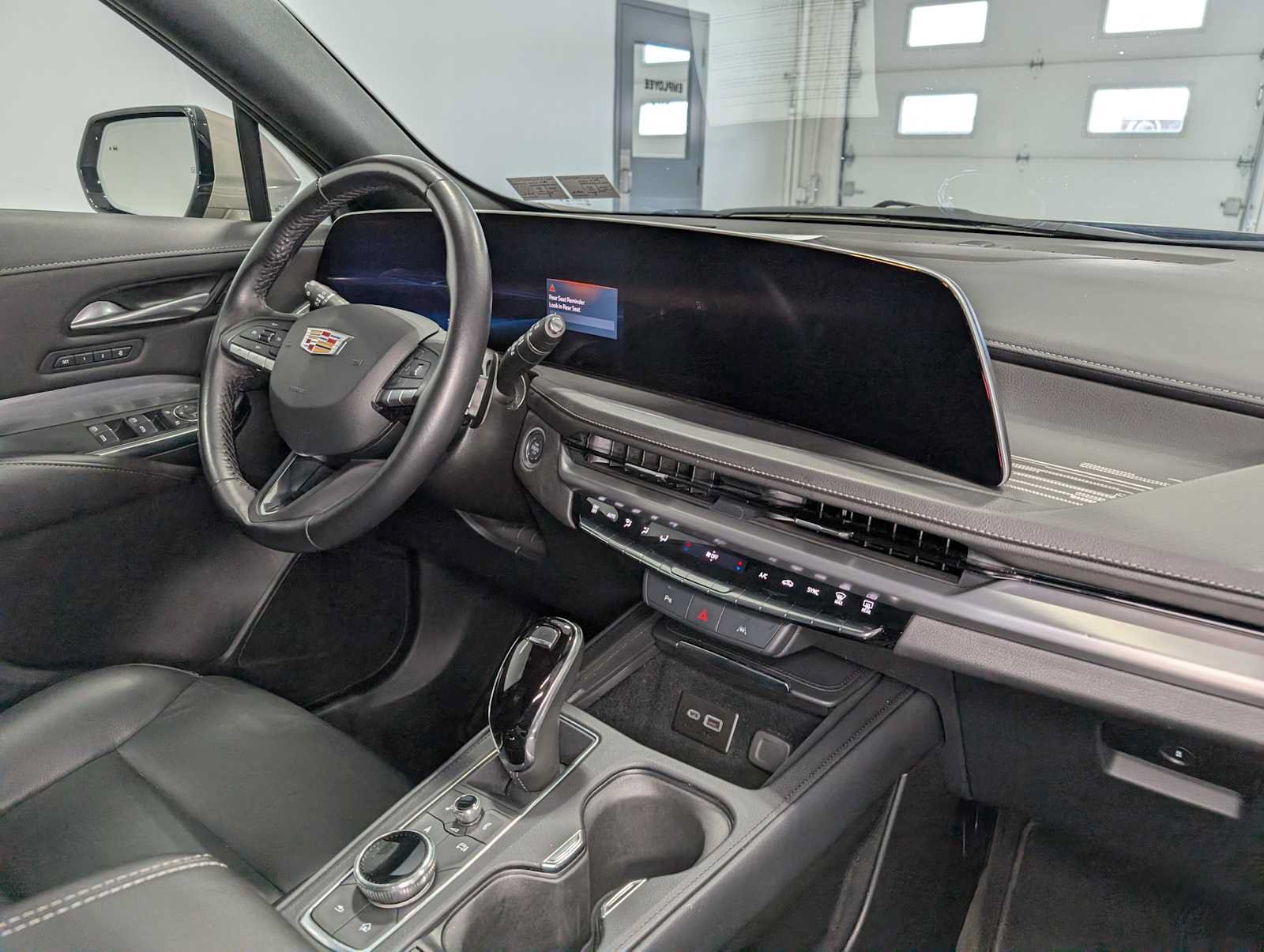 Certified 2025 Cadillac XT4 Premium Luxury AWD/4WD image 44