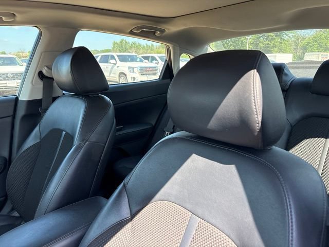 Used 2019 Kia Optima S w/ S Panoramic Sunroof Package FWD image 9