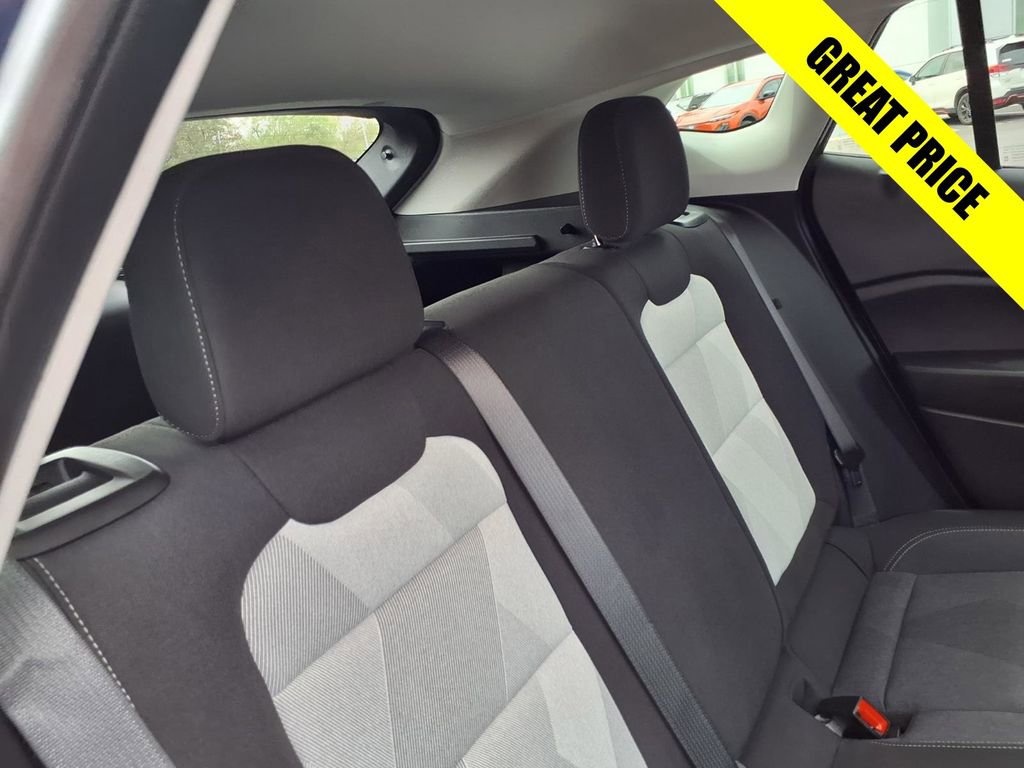 Used 2024 Chevrolet Trax LS w/ LS Convenience Package FWD image 22
