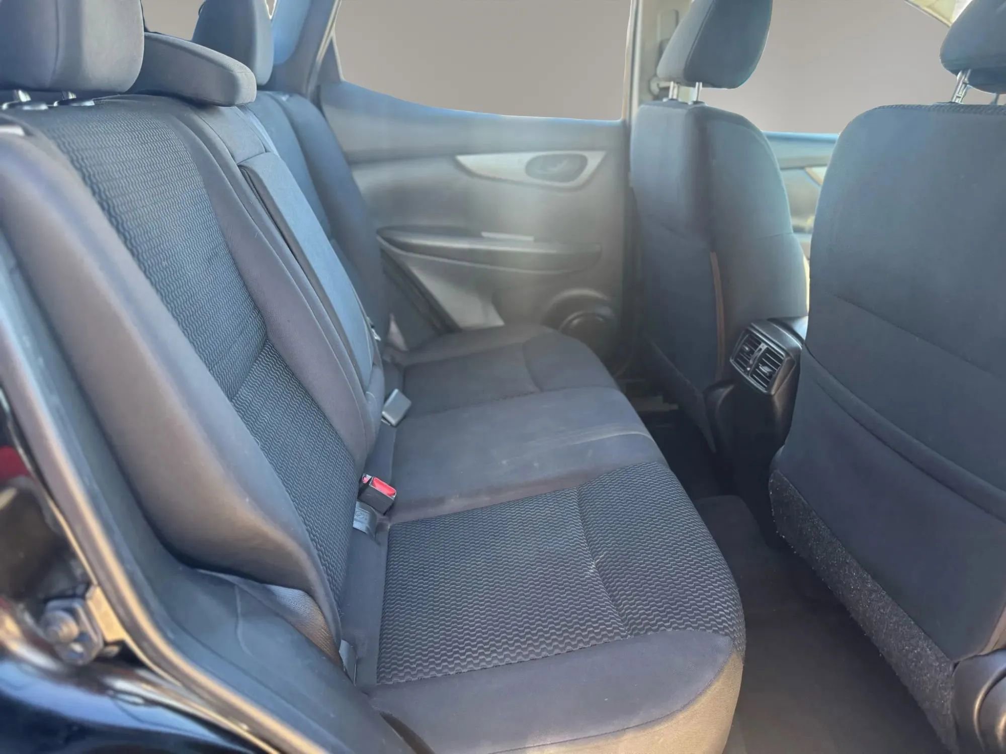 Used 2018 Nissan Rogue Sport S FWD image 11