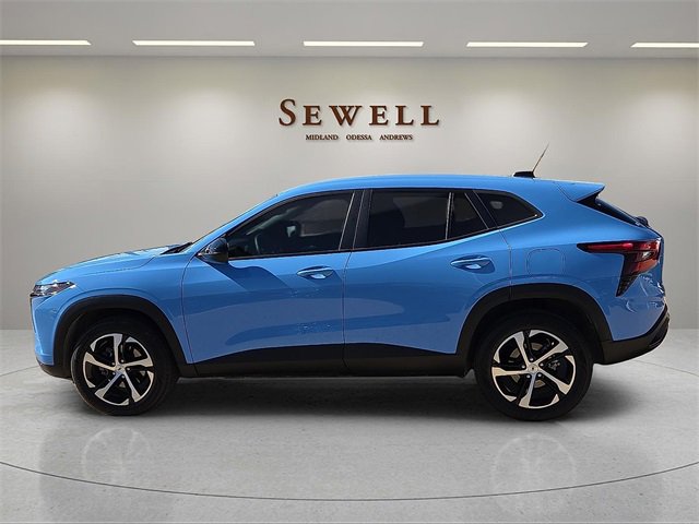 Used 2024 Chevrolet Trax RS image 2