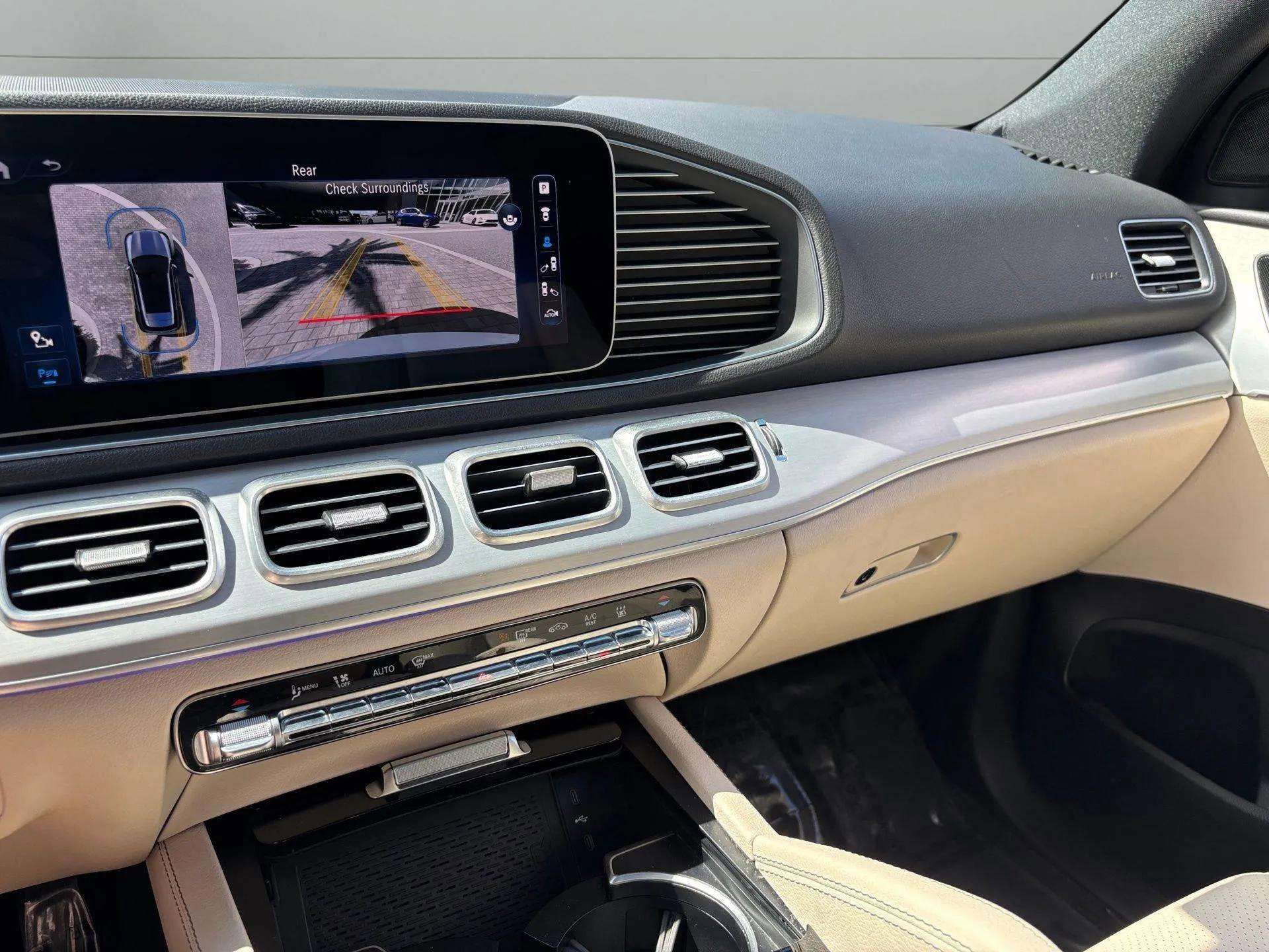 Used 2024 Mercedes-Benz GLE 450e 4MATIC image 46