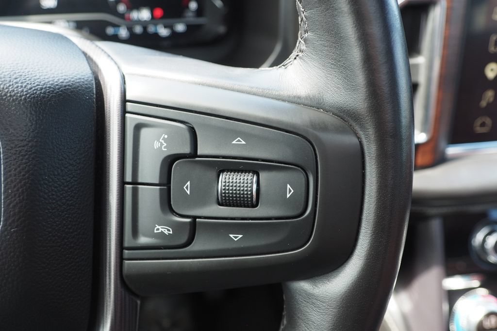 Used 2023 GMC Yukon Denali Ultimate AWD/4WD image 33