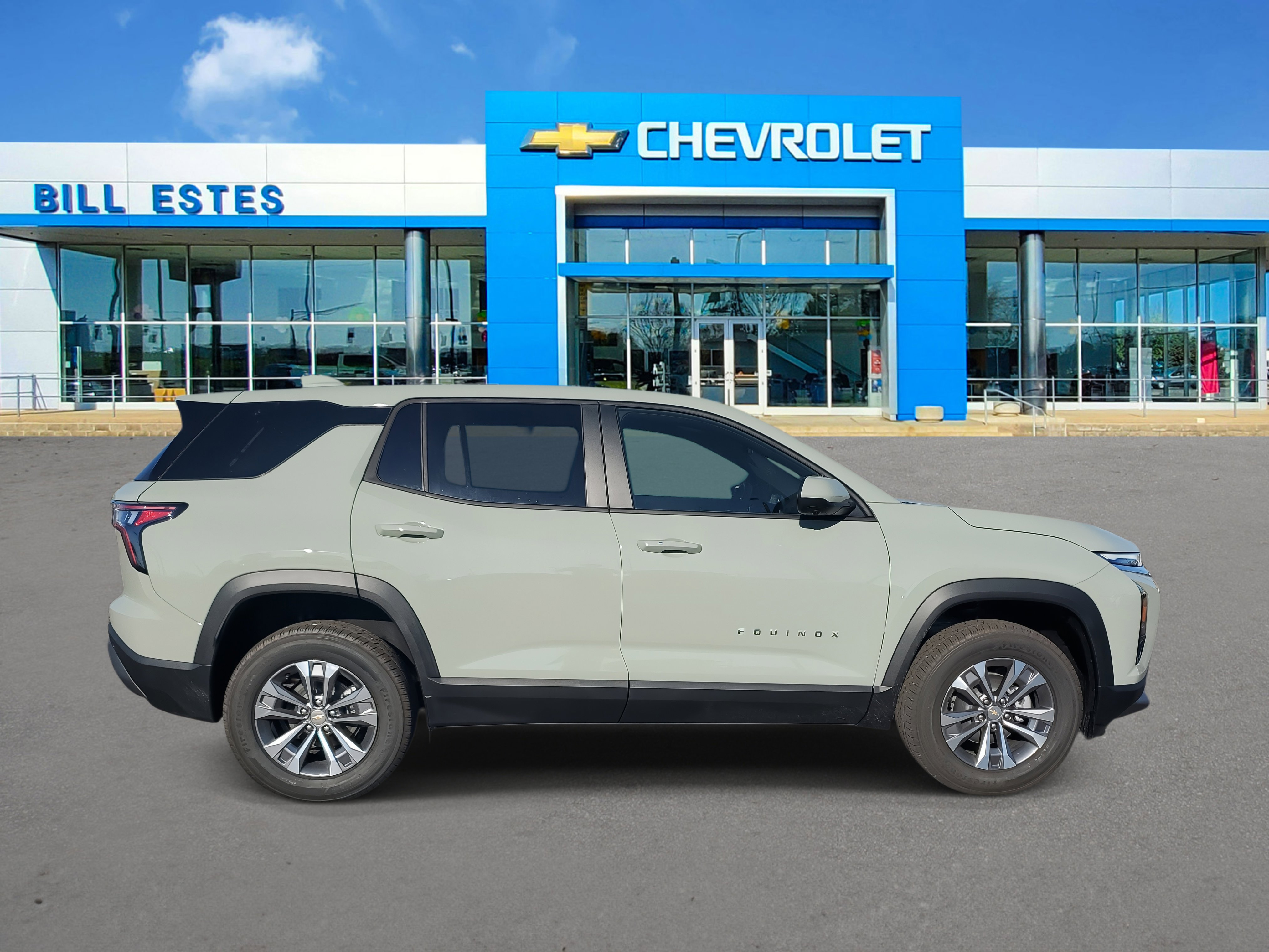 New 2026 Chevrolet Equinox LT w/ Convenience Package II image 2