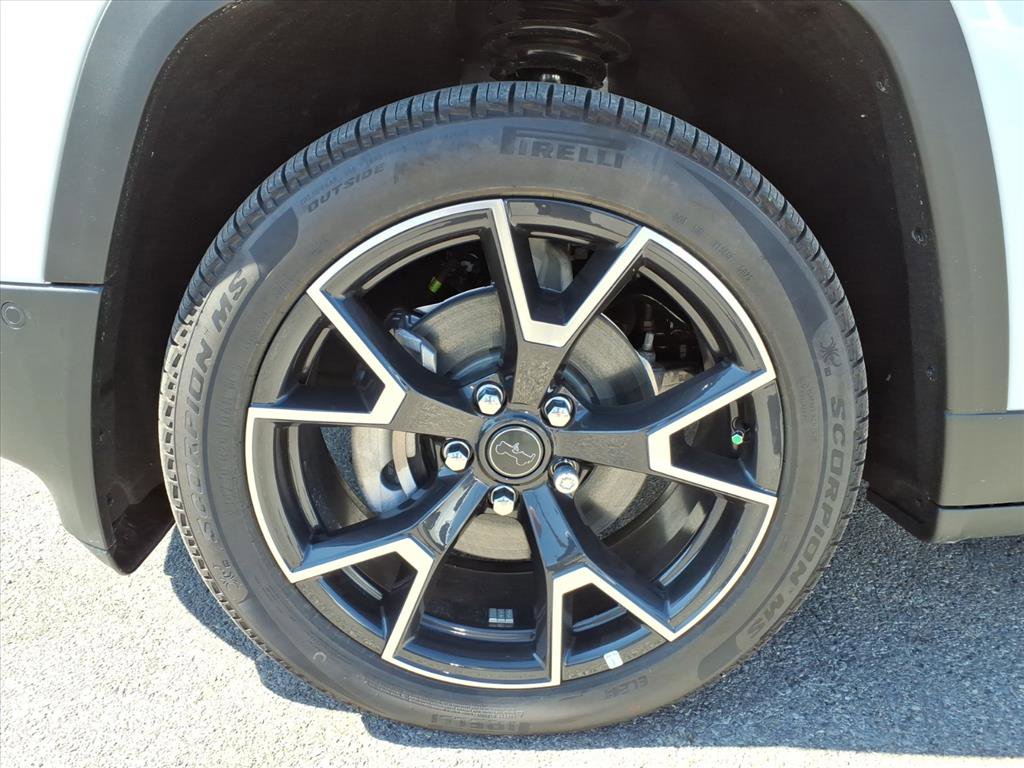 New 2026 Jeep Cherokee Overland image 10