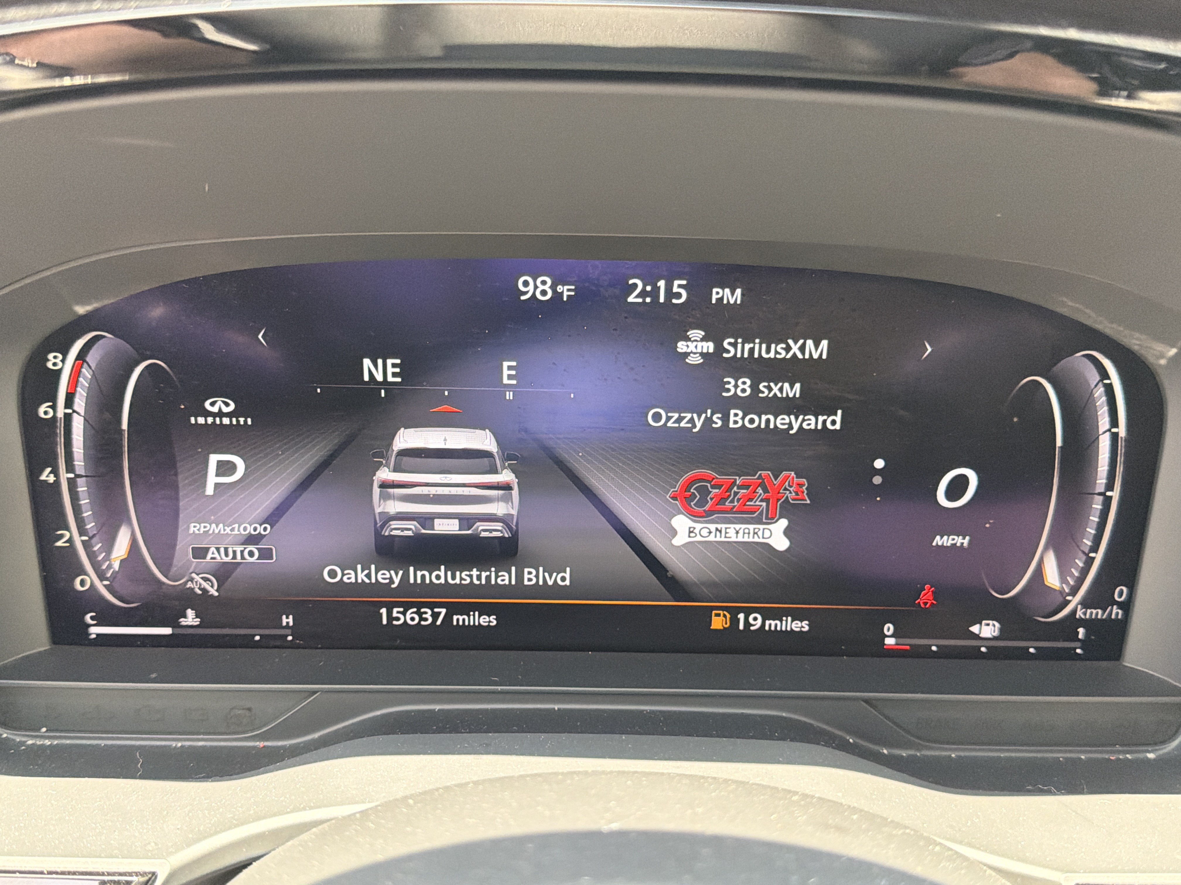 Used 2023 INFINITI QX60 Sensory w/ Vision Package AWD/4WD image 11