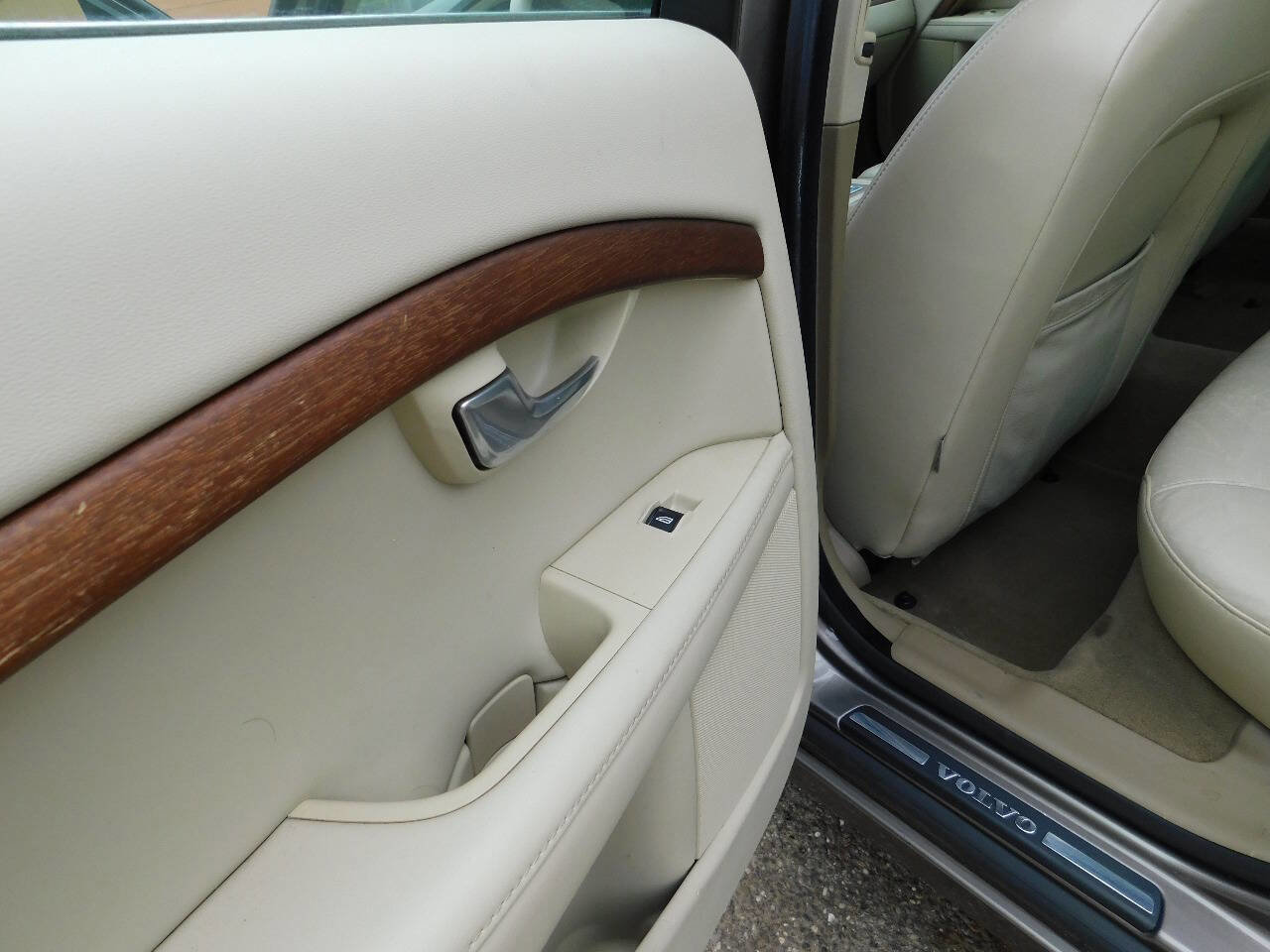 Used 2010 Volvo S80 3.2 image 22