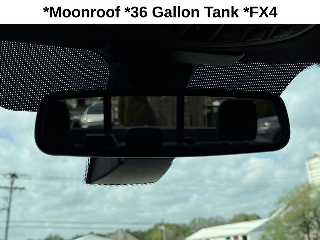 Used 2017 Ford F150 Platinum w/ Equipment Group 701A Luxury image 45