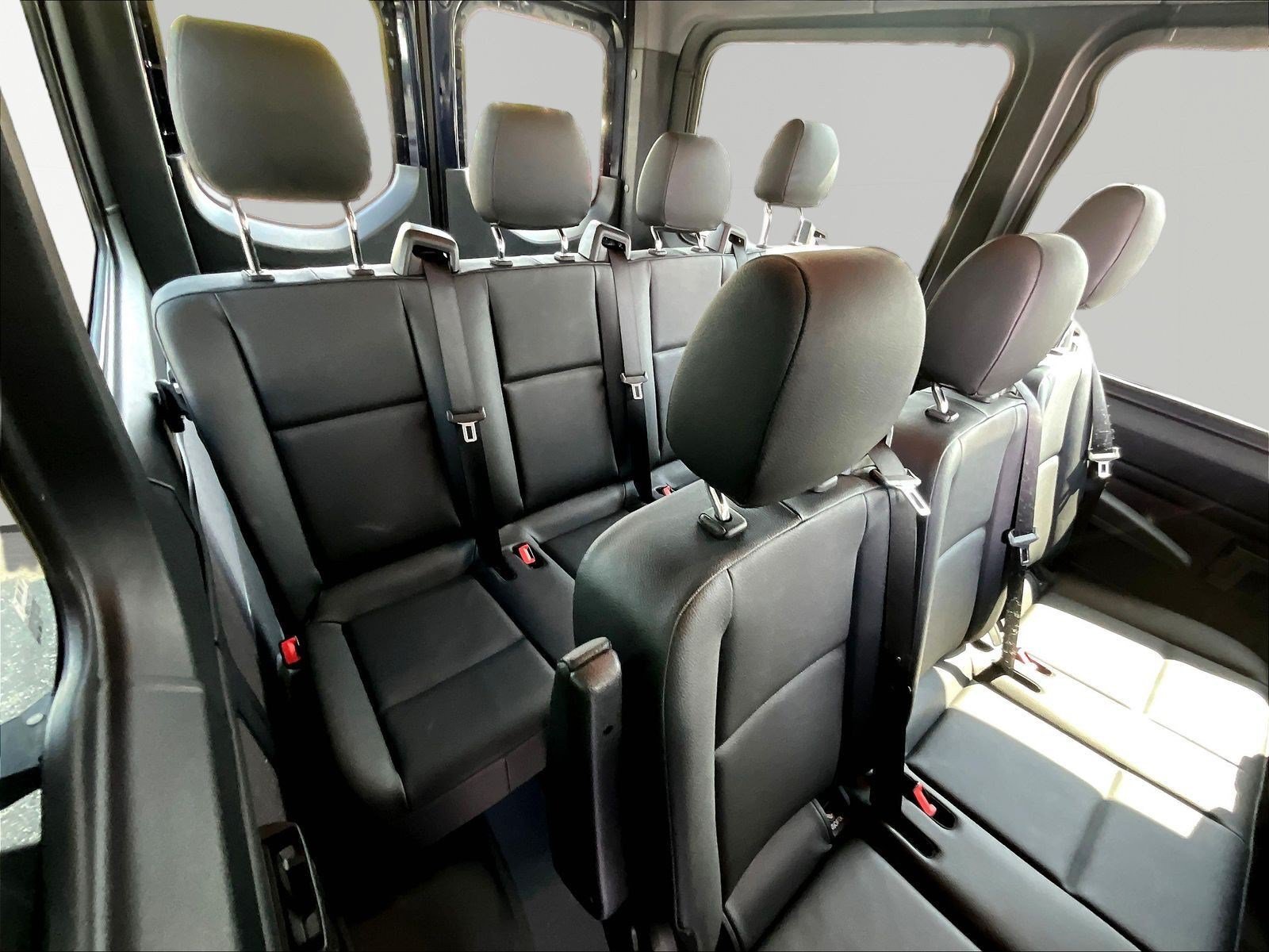 Used 2024 Mercedes-Benz Sprinter 2500 image 24