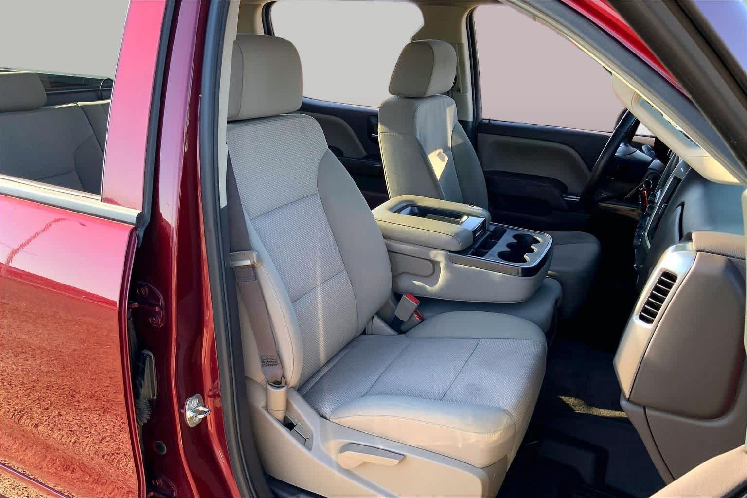 Used 2017 Chevrolet Silverado 1500 LT w/ Texas Edition RWD image 9