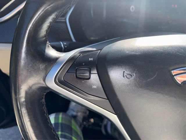 Used 2015 Tesla Model S 85D AWD/4WD image 32