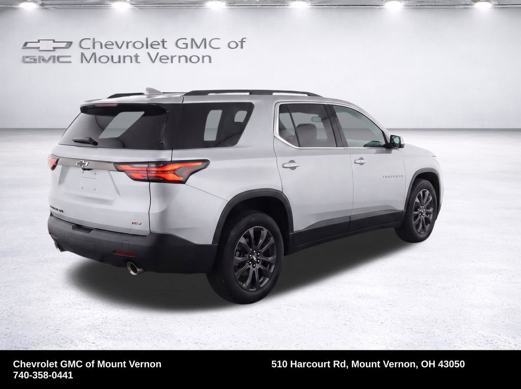 Used 2024 Chevrolet Traverse RS w/ LPO, Floor Liner Package AWD/4WD image 8