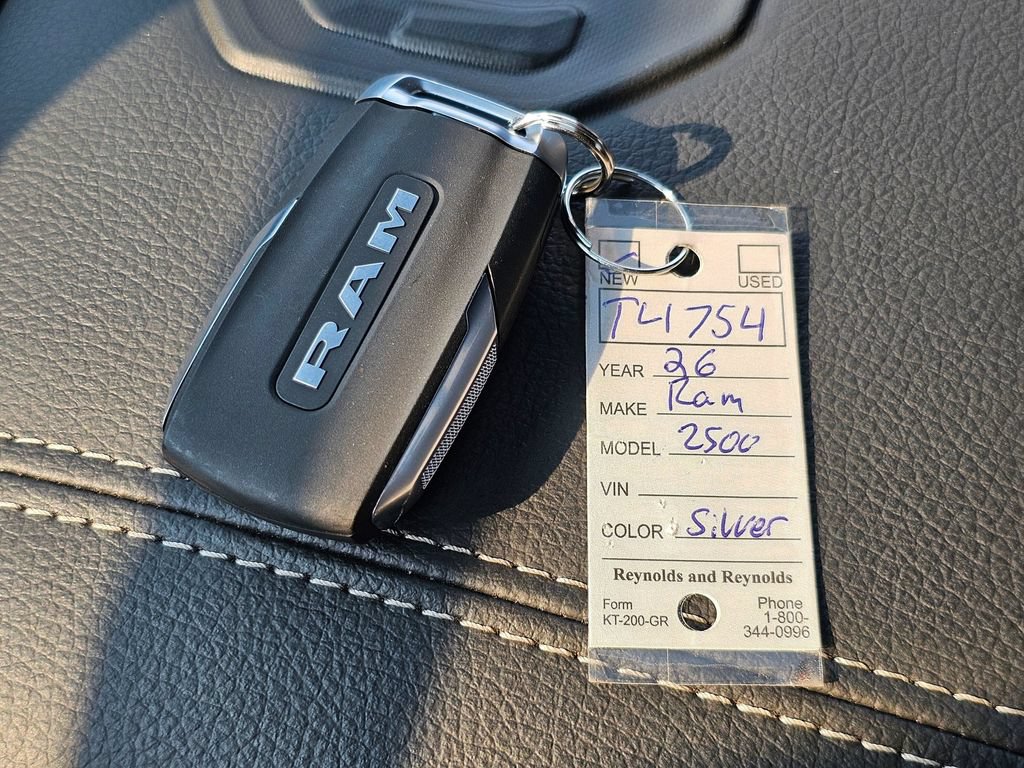 New 2026 RAM 2500 Laramie AWD/4WD image 32