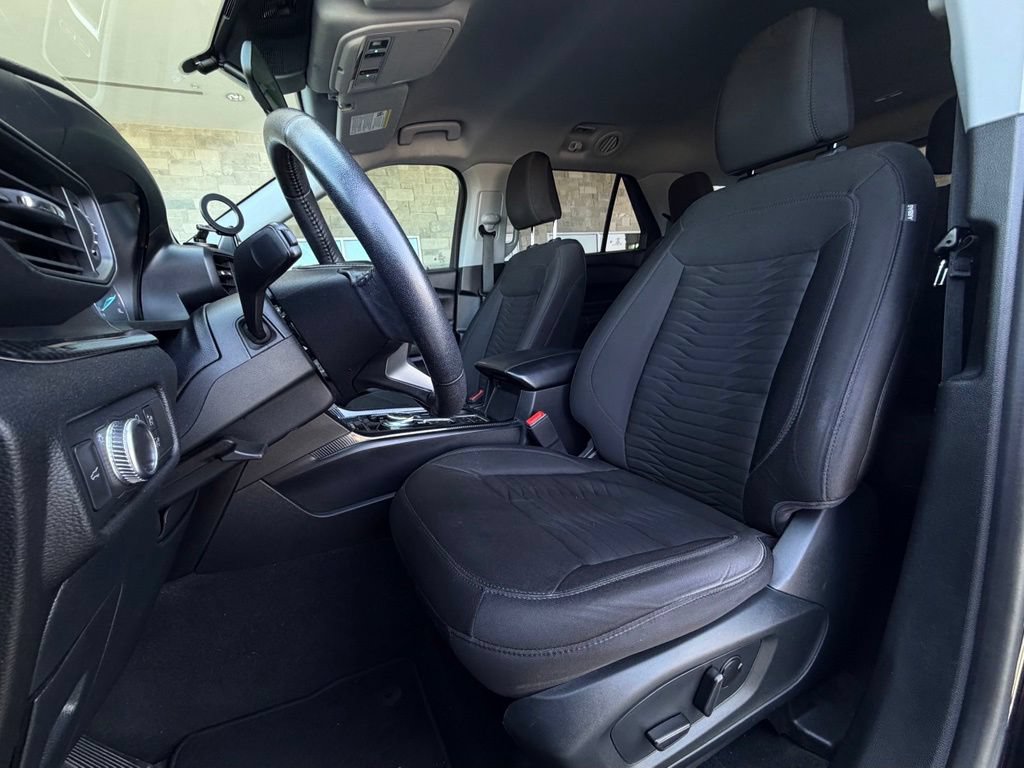 Used 2021 Ford Explorer XLT RWD image 5