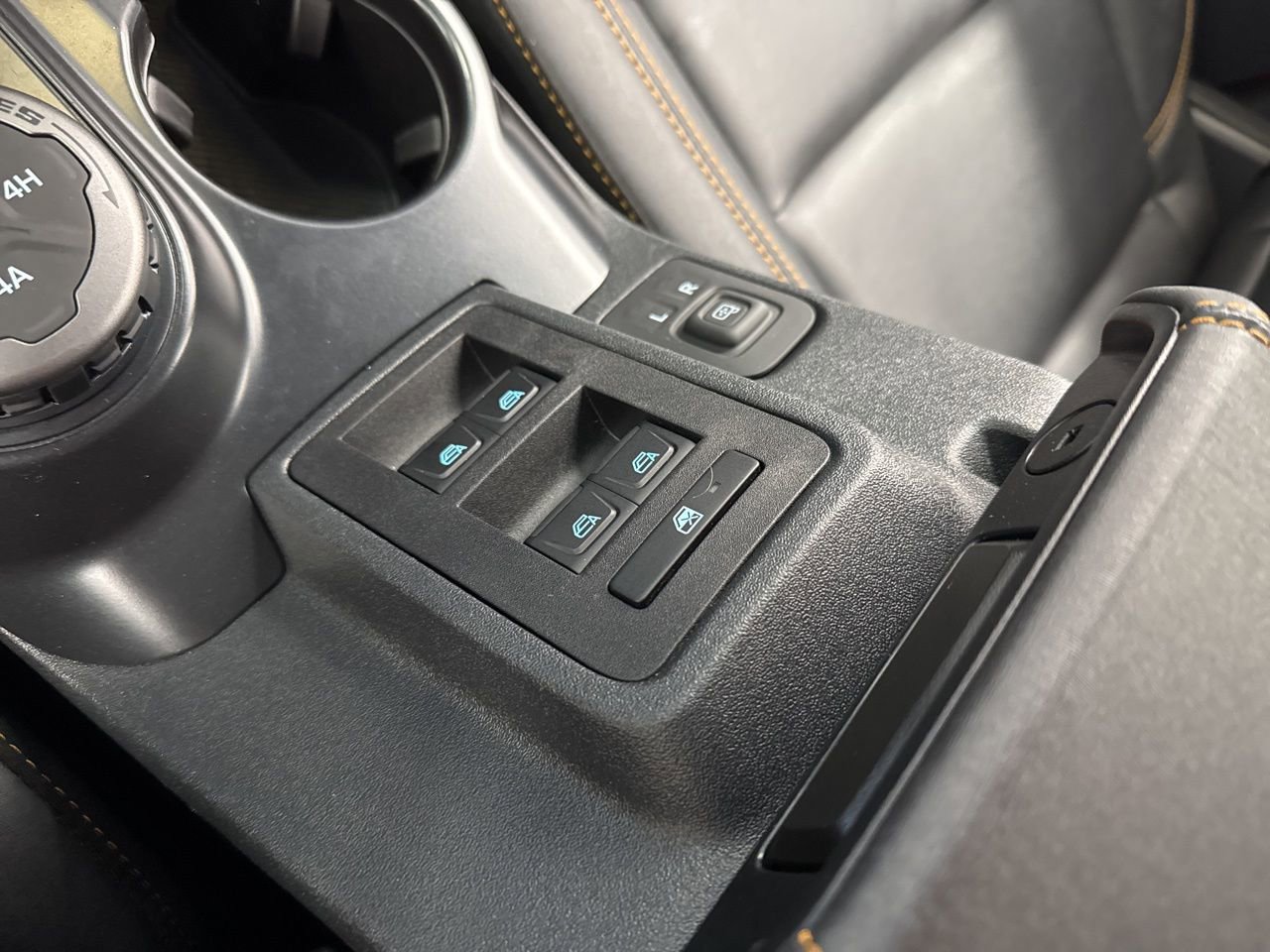 Used 2024 Ford Bronco Badlands w/ Sasquatch Package image 29