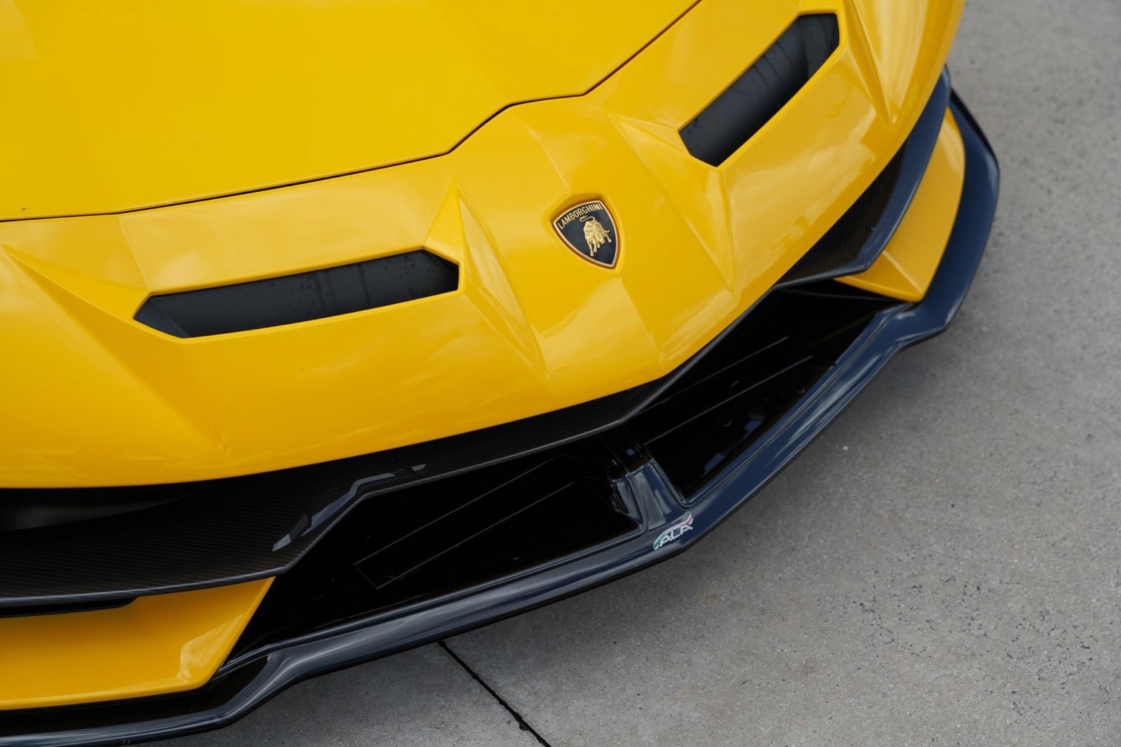 Used 2021 Lamborghini Aventador SVJ AWD/4WD image 17