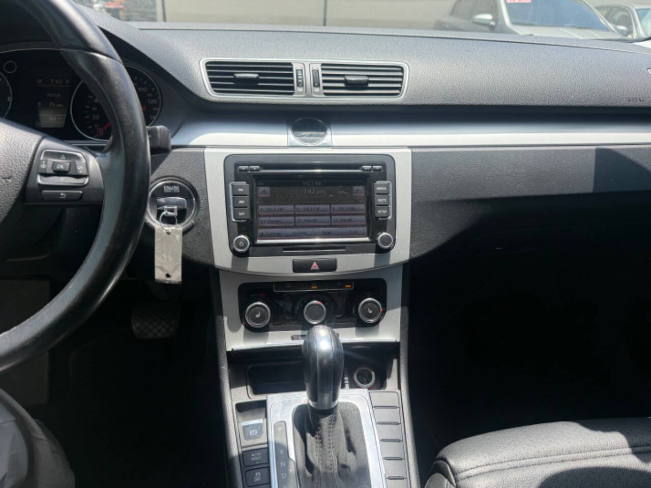 Used 2012 Volkswagen CC Sport FWD image 28