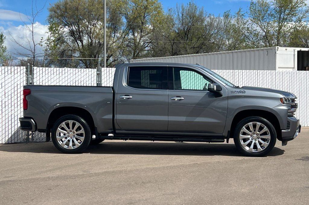 Used 2022 Chevrolet Silverado 1500 High Country AWD/4WD image 3