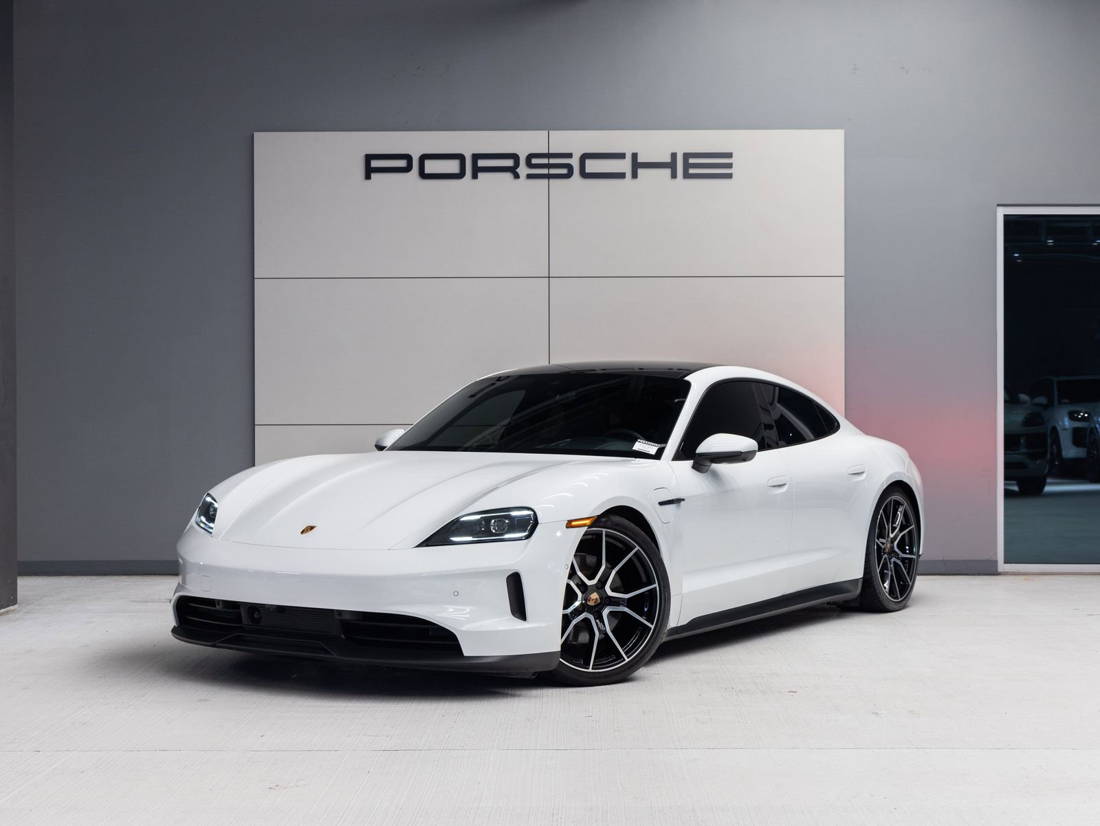Certified 2025 Porsche Taycan w/ Premium Package RWD image 1