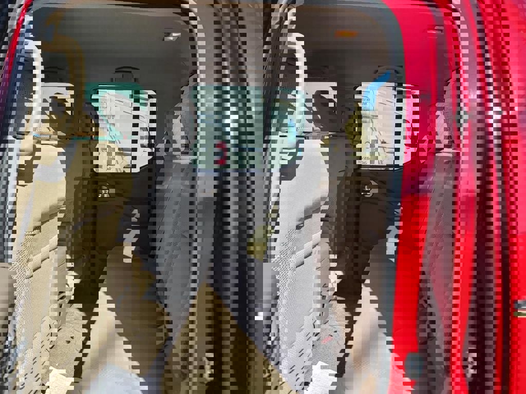 Used 2011 Nissan Frontier SV image 17